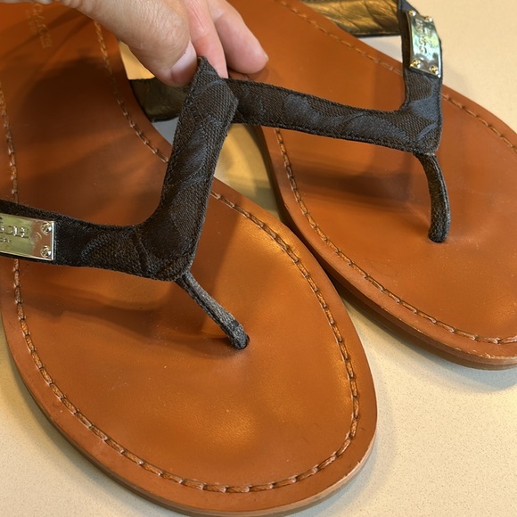 Coach Signature Sommer Black Sandals Size 9B - Picture 5 of 9